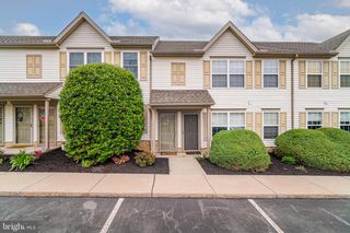 452B BUTTONWOOD LN, York, PA 17406