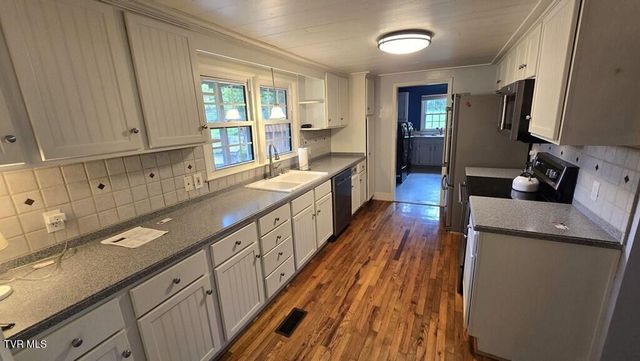1229 Cooks Valley Road, Kingsport, TN 37664