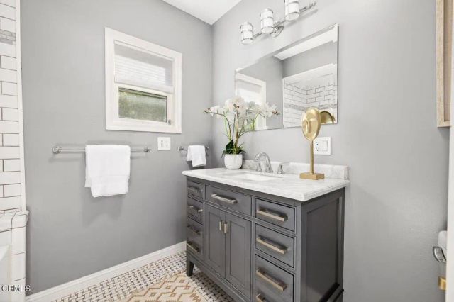 361 Plumosa Drive, Pasadena, CA 91107