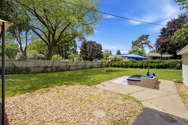 5507 Maryland Avenue N, Crystal, MN 55428