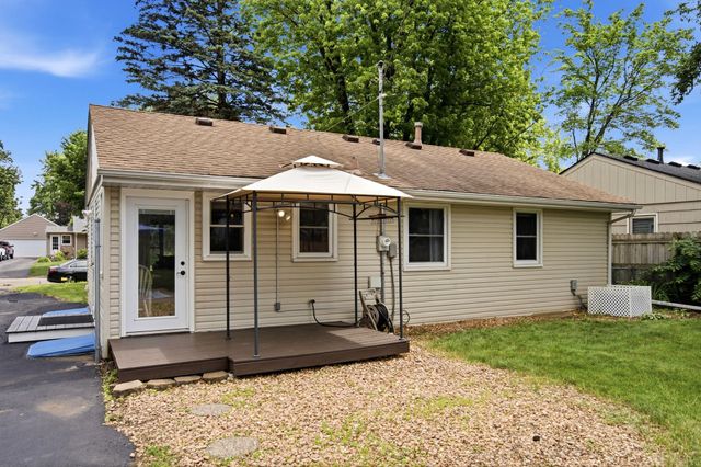 5507 Maryland Avenue N, Crystal, MN 55428