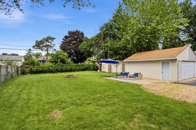 5507 Maryland Avenue N, Crystal, MN 55428