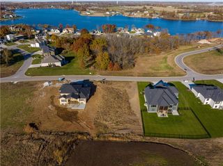 575 South Shore Drive, Lake Winnebago, MO 64034