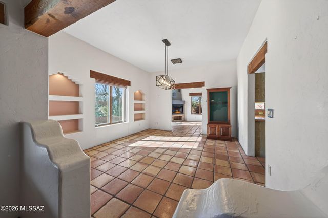 5676 S Mir Way, Hereford, AZ 85615