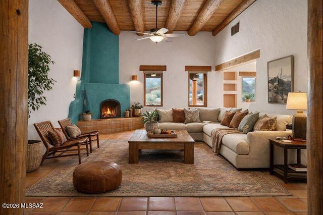 5676 S Mir Way, Hereford, AZ 85615