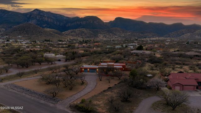 5676 S Mir Way, Hereford, AZ 85615