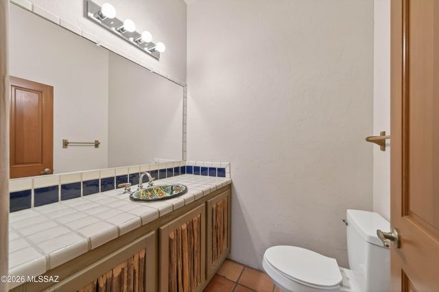 5676 S Mir Way, Hereford, AZ 85615