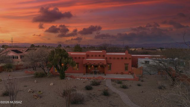 5676 S Mir Way, Hereford, AZ 85615