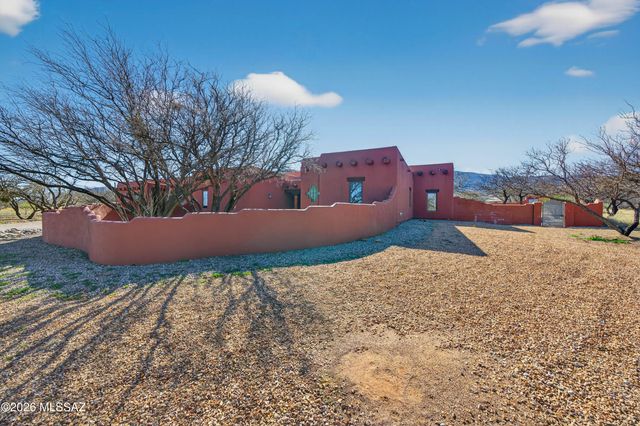 5676 S Mir Way, Hereford, AZ 85615