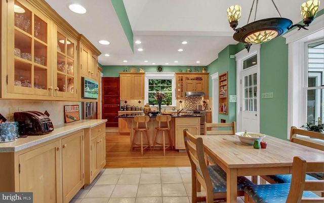 22 WYOMISSING BLVD, Reading, PA 19610