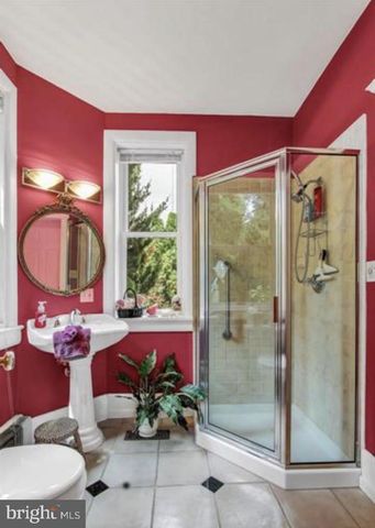 22 WYOMISSING BLVD, Reading, PA 19610