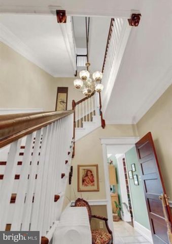 22 WYOMISSING BLVD, Reading, PA 19610