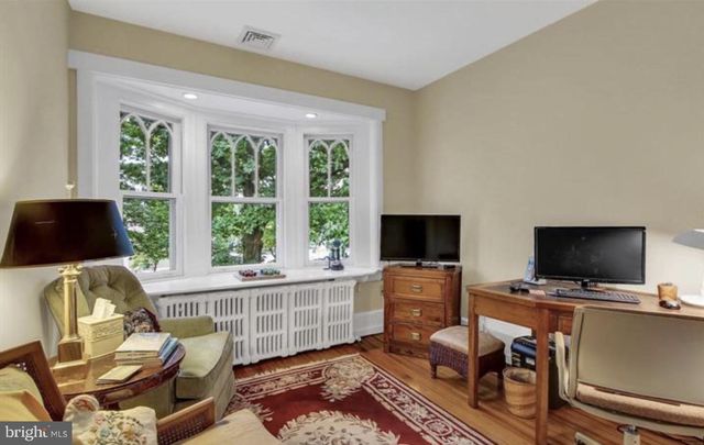 22 WYOMISSING BLVD, Reading, PA 19610