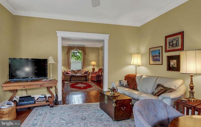 22 WYOMISSING BLVD, Reading, PA 19610