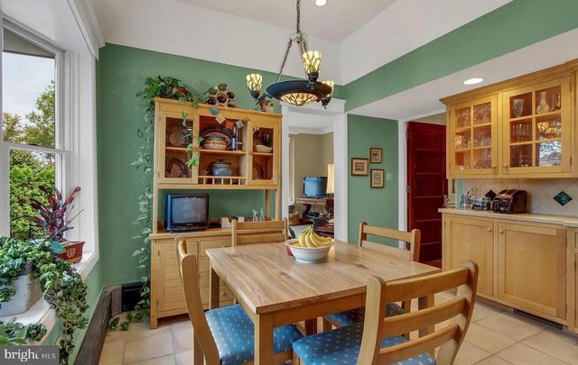 22 WYOMISSING BLVD, Reading, PA 19610