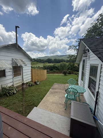 103 Dykes Rd, Mcminnville, TN 37110