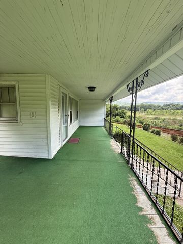 103 Dykes Rd, Mcminnville, TN 37110