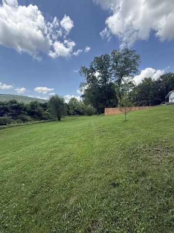 103 Dykes Rd, Mcminnville, TN 37110