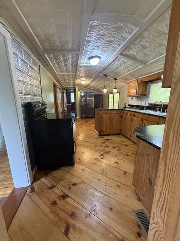 103 Dykes Rd, Mcminnville, TN 37110