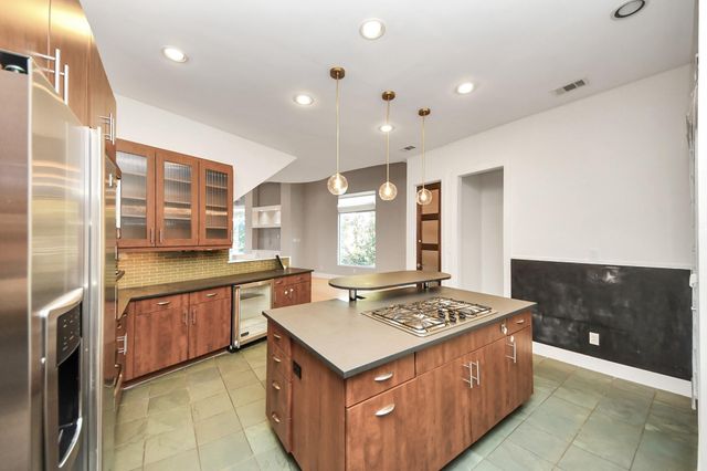 1610 Calumet Street, Houston, TX 77004