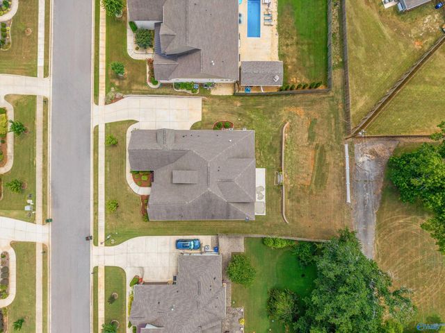 6024 Peach Pond Way, Owens Cross Roads, AL 35763