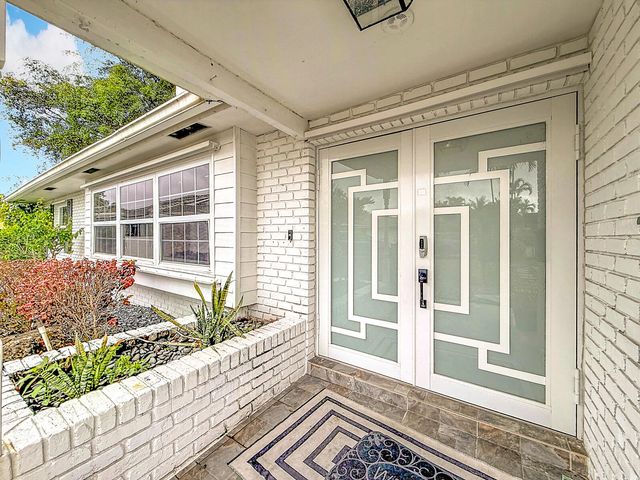 9990 NW 38th Street, Coral Springs, FL 33065