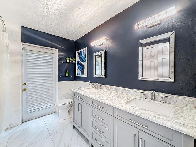 9990 NW 38th Street, Coral Springs, FL 33065