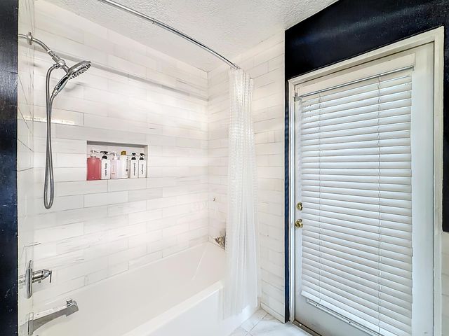 9990 NW 38th Street, Coral Springs, FL 33065