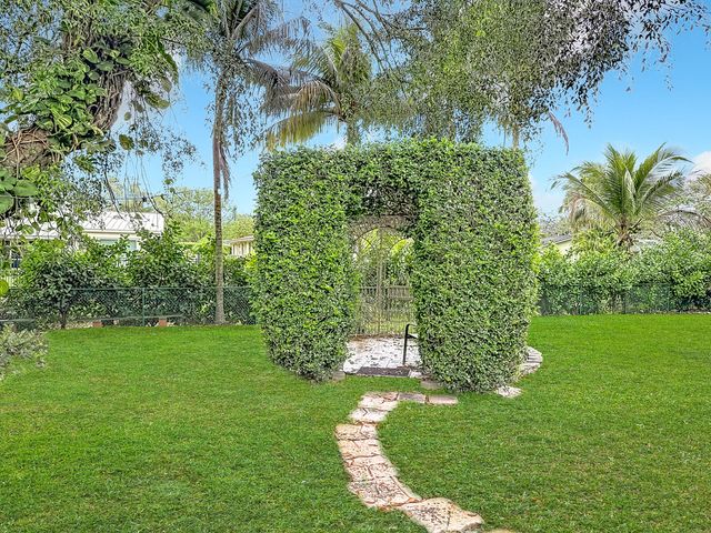 9990 NW 38th Street, Coral Springs, FL 33065