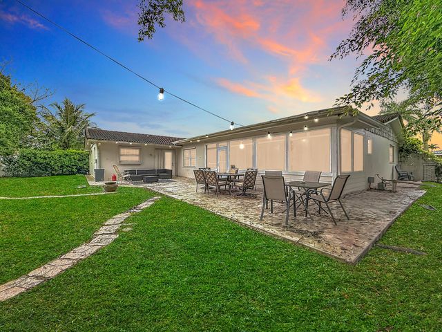 9990 NW 38th Street, Coral Springs, FL 33065