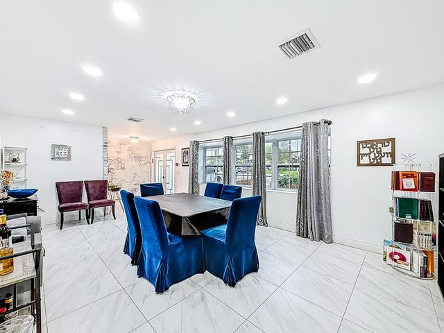 9990 NW 38th Street, Coral Springs, FL 33065