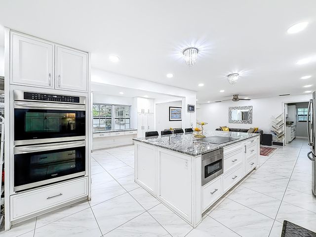 9990 NW 38th Street, Coral Springs, FL 33065