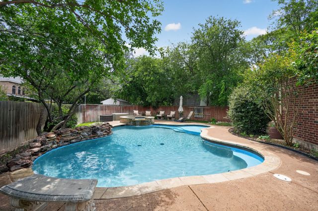 5801 Starboardway Drive, Fort Worth, TX 76135