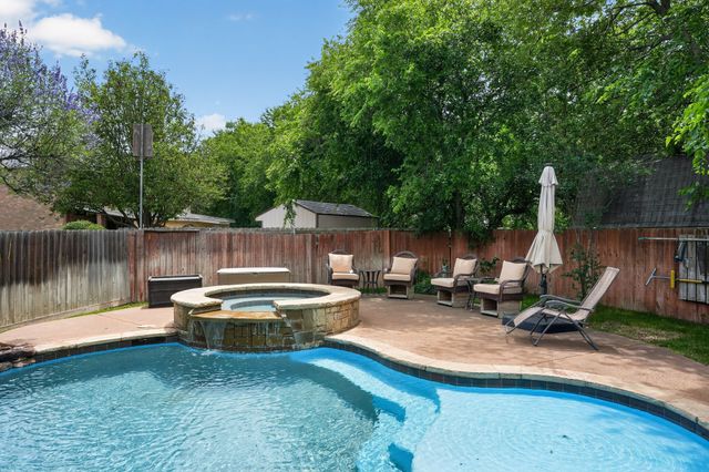 5801 Starboardway Drive, Fort Worth, TX 76135