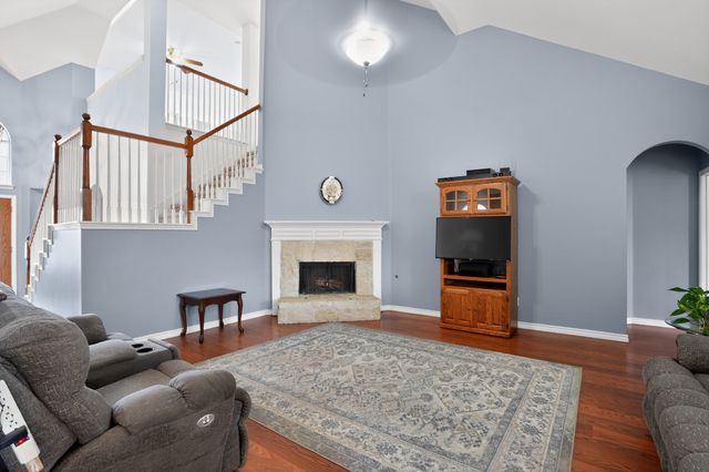 5801 Starboardway Drive, Fort Worth, TX 76135