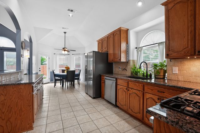 5801 Starboardway Drive, Fort Worth, TX 76135