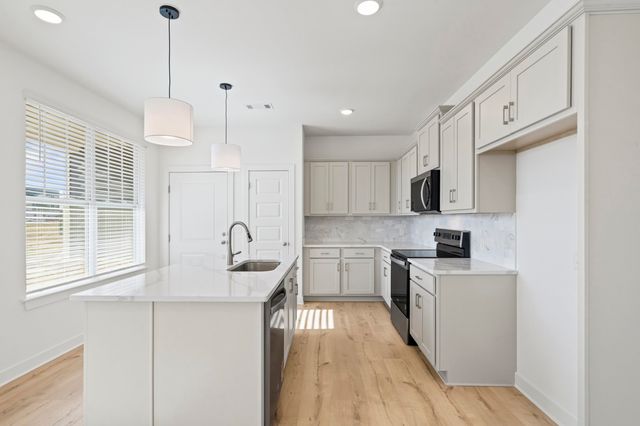 6893 TALCOTT LN, Bartlett, TN 38135