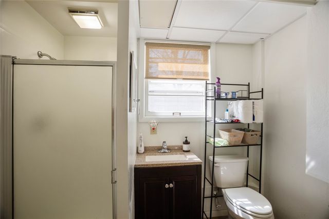 901 16th Street, Perry, IA 50220
