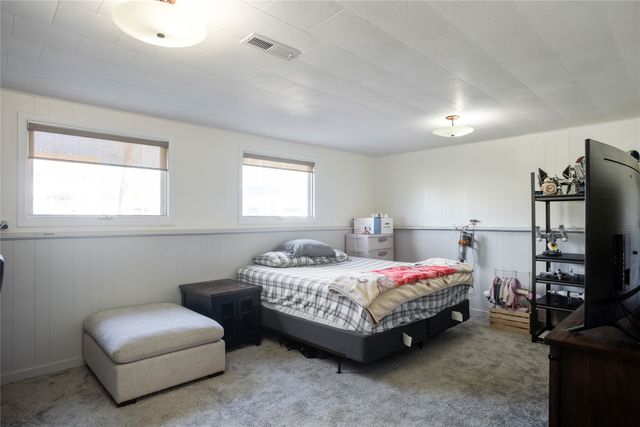 901 16th Street, Perry, IA 50220