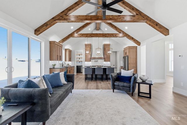 17244 Triple Crown Pl, Caldwell, ID 83607
