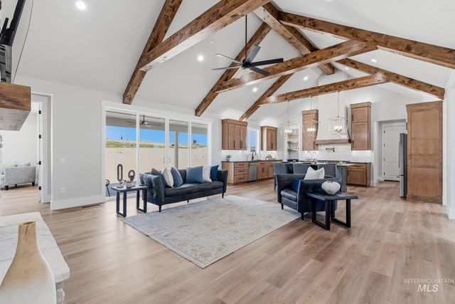 17244 Triple Crown Pl, Caldwell, ID 83607