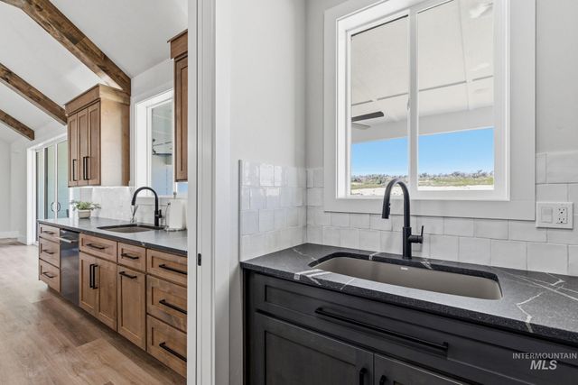 17244 Triple Crown Pl, Caldwell, ID 83607