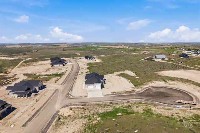 17244 Triple Crown Pl, Caldwell, ID 83607