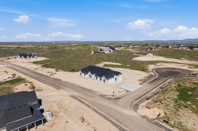 17244 Triple Crown Pl, Caldwell, ID 83607