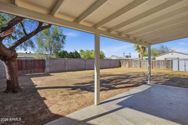 2302 E NISBET Road, Phoenix, AZ 85022
