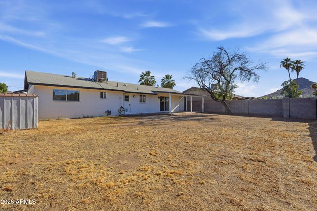2302 E NISBET Road, Phoenix, AZ 85022