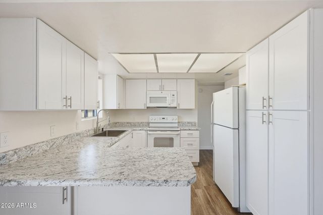 2302 E NISBET Road, Phoenix, AZ 85022
