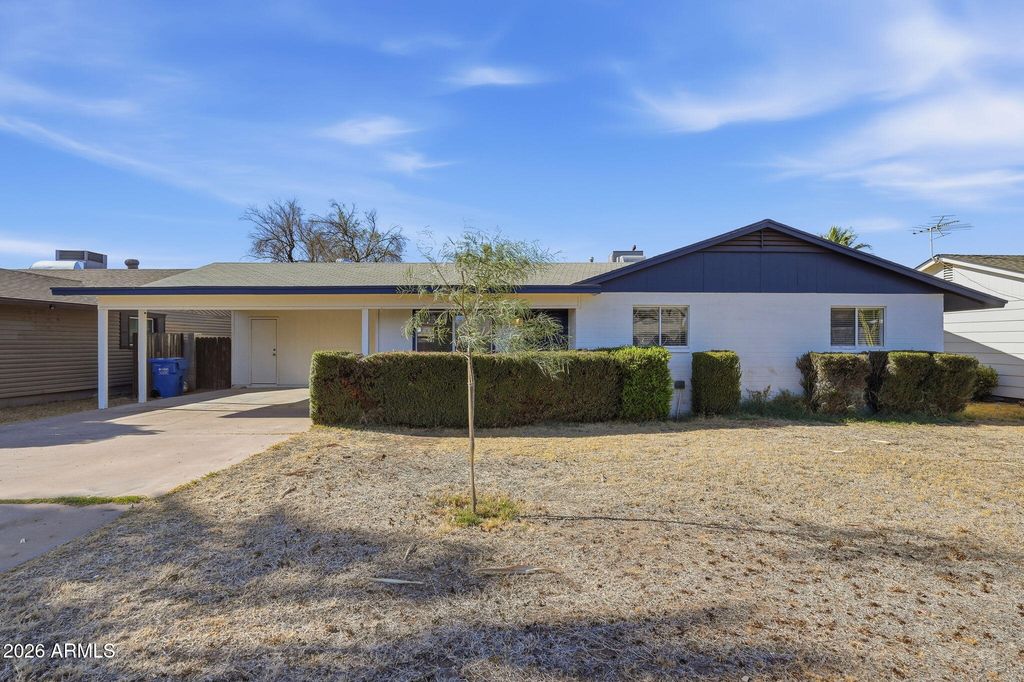 2302 E NISBET Road, Phoenix, AZ 85022