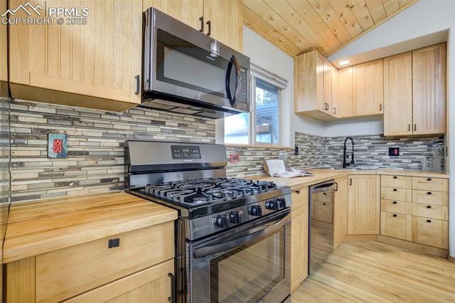 163 Big Horn Lane, Florissant, CO 80816