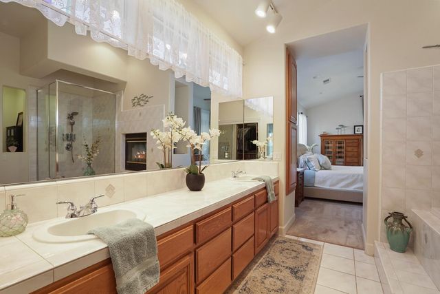 1109 Oak View Dr, Ione, CA 95640